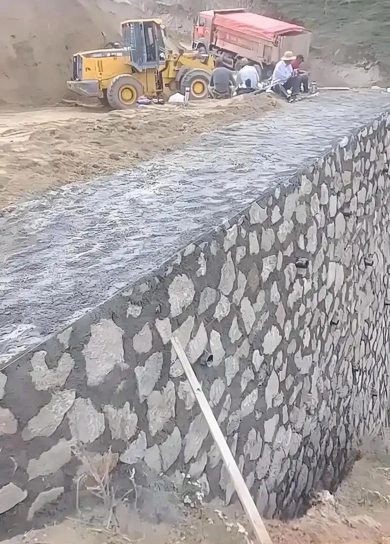 济宁边坡加固